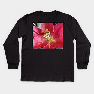 Red Flower macro. Kids Long Sleeve T-Shirt